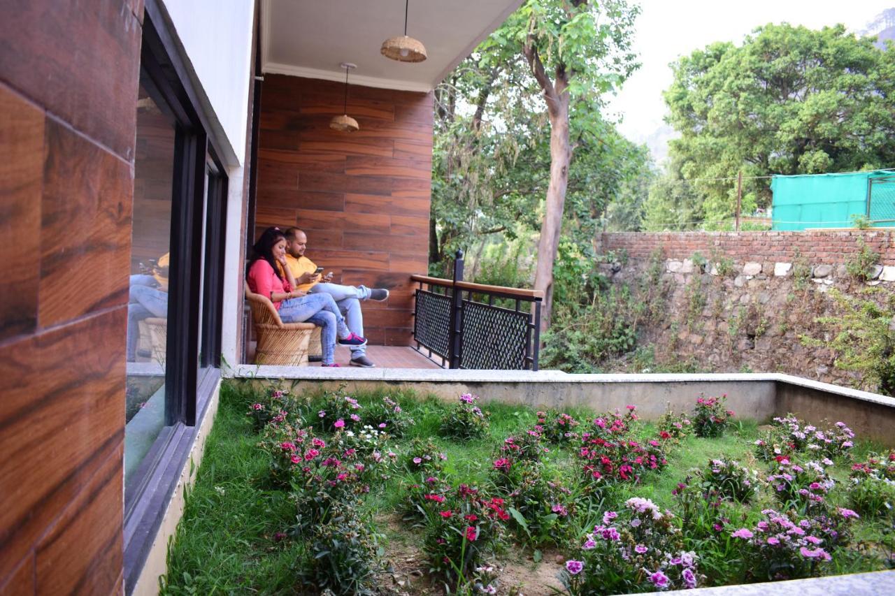 Aaroham The Watergate Hotel Bhīm Tāl מראה חיצוני תמונה